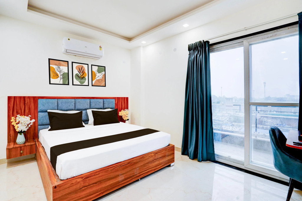 Super Townhouse Sector 93 Noida Expressway