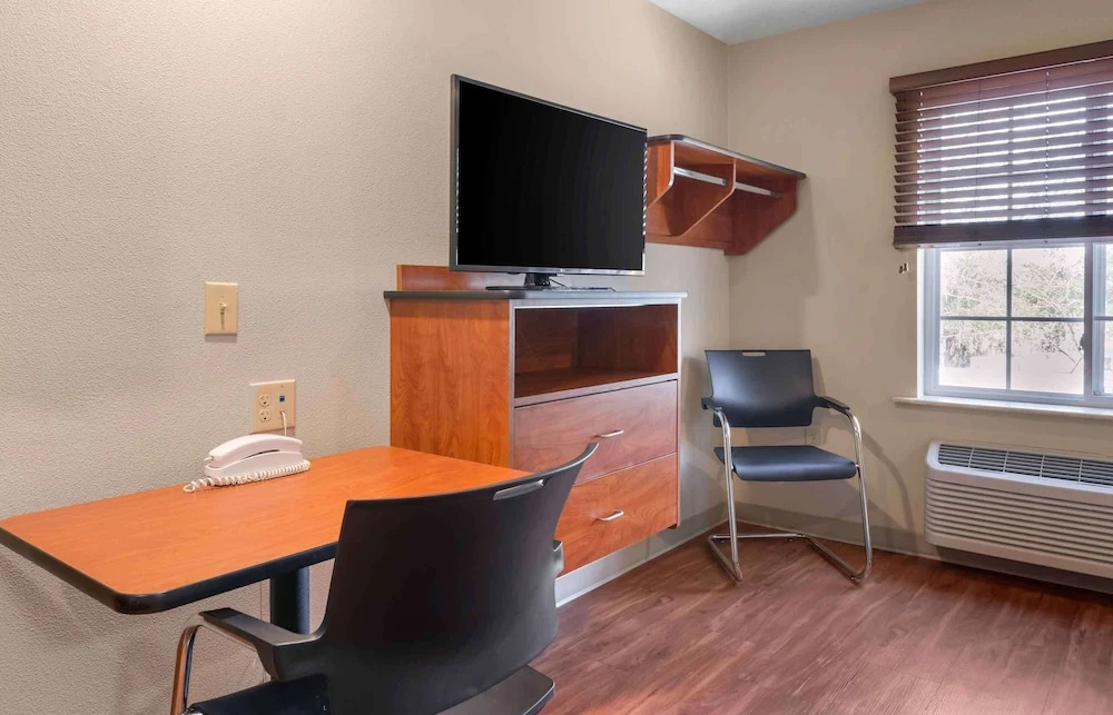 WoodSpring Suites Oklahoma City Northwest