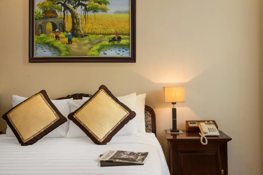 A25 Premium Hotel - 12 Phố Huế