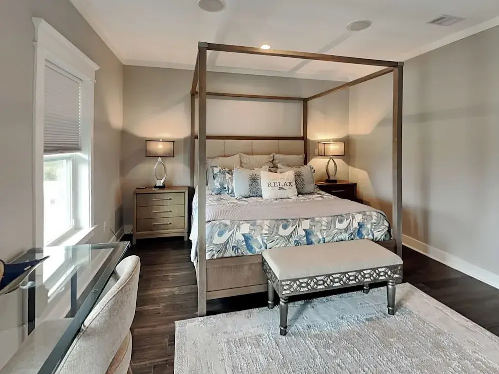 Rosé By The Bay by Ryson Vacation Rentals