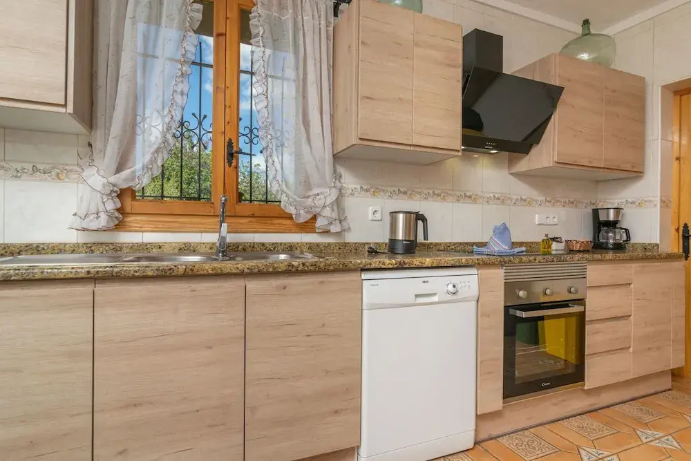 Ca Sa Nina in Inca With 3 Bedrooms and 4 Bathrooms