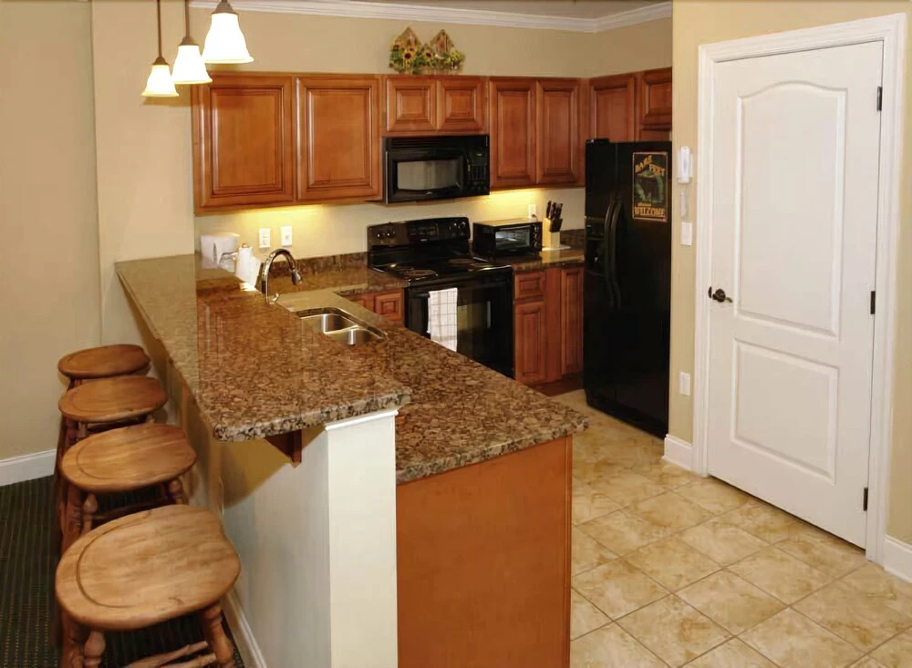 Summit Manor Condominiums