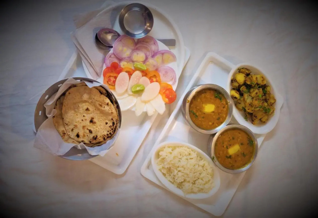 Perfectstayz Value Dwarkesh - Hotel Near Haridwar Railway station