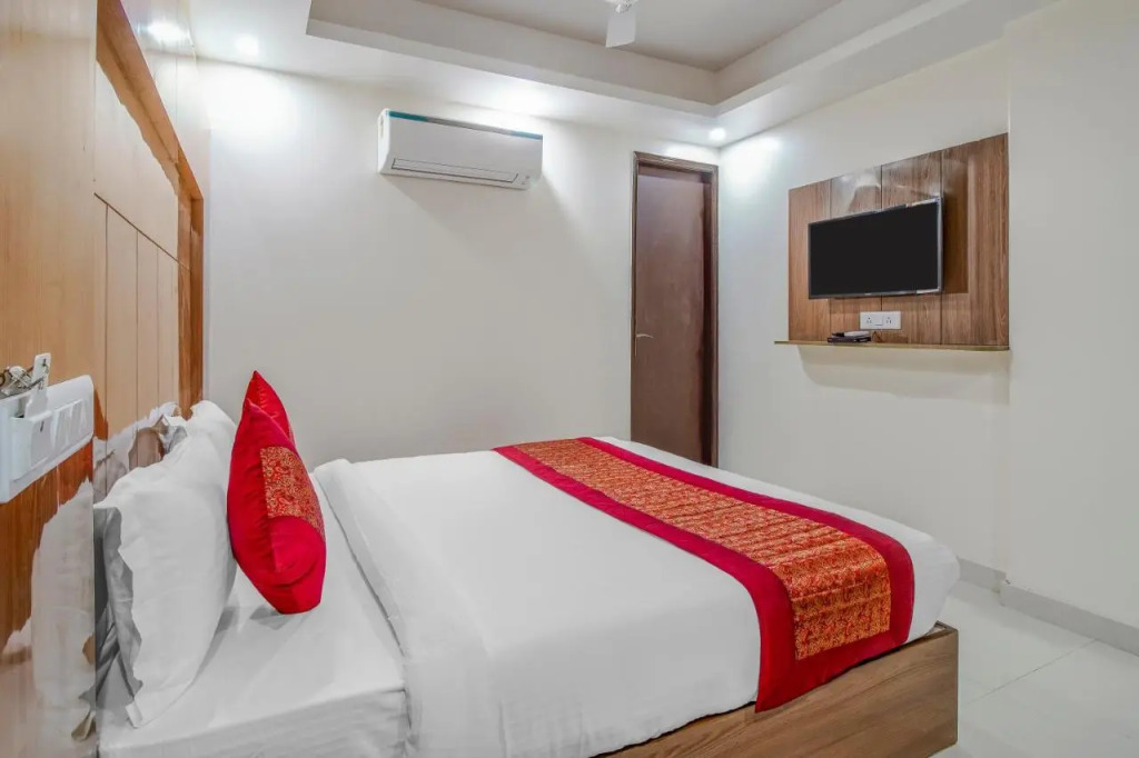 Hotel Park Suites At Airport