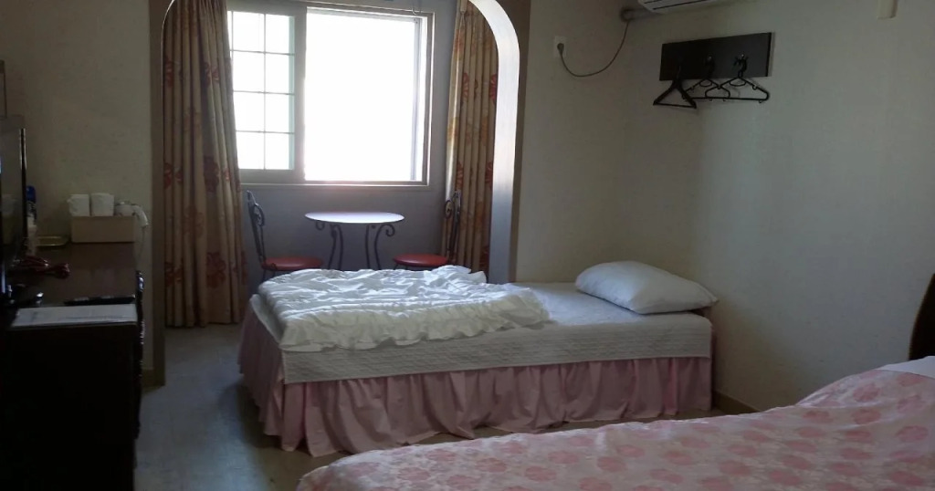Hera Hotel