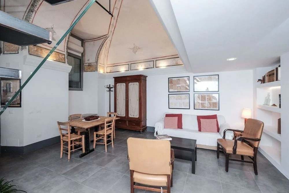 Vespa Studio Loft Trastevere