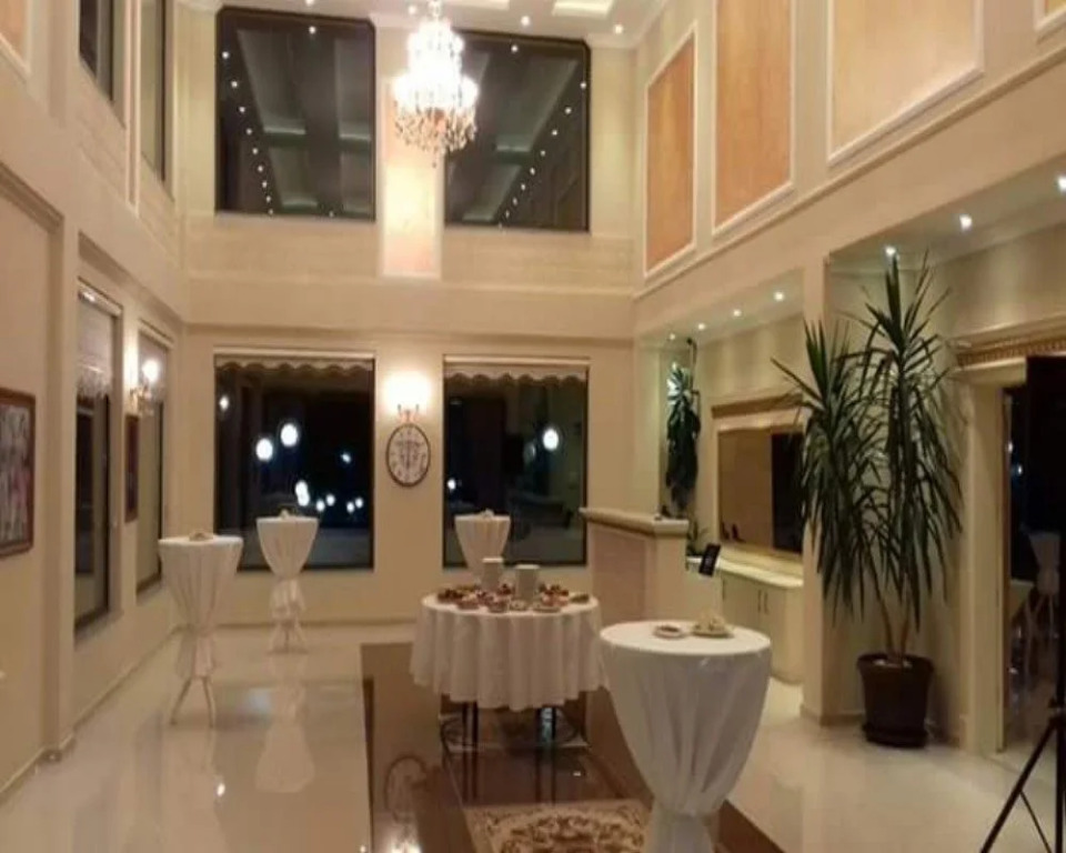 Nafron Hotel