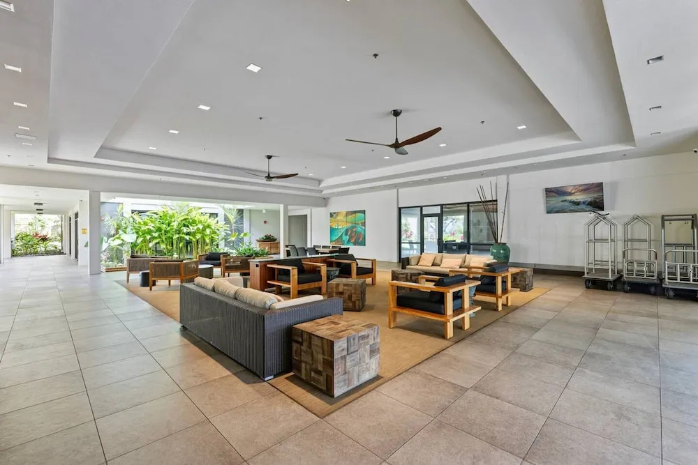 Remodeled Luxe Beachfront Escape Ocean Views AC