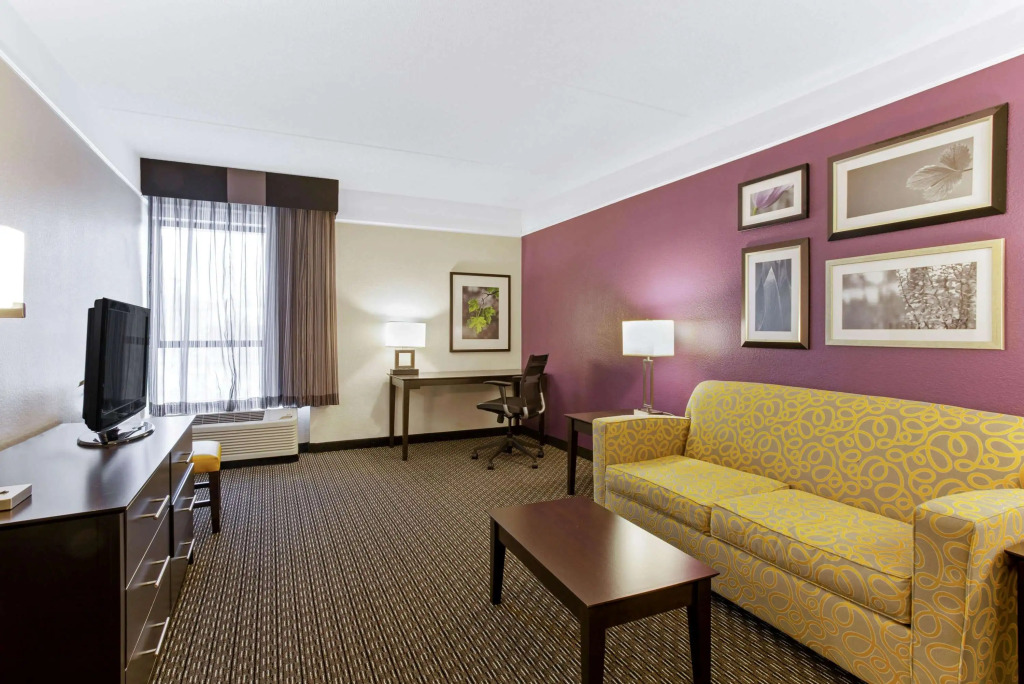 La Quinta by Wyndham Boston-Andover