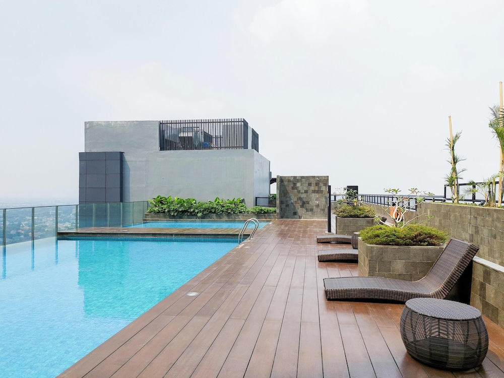Comfy And Tidy 1Br (No Living Room) At Apartment Bintaro Embarcadero