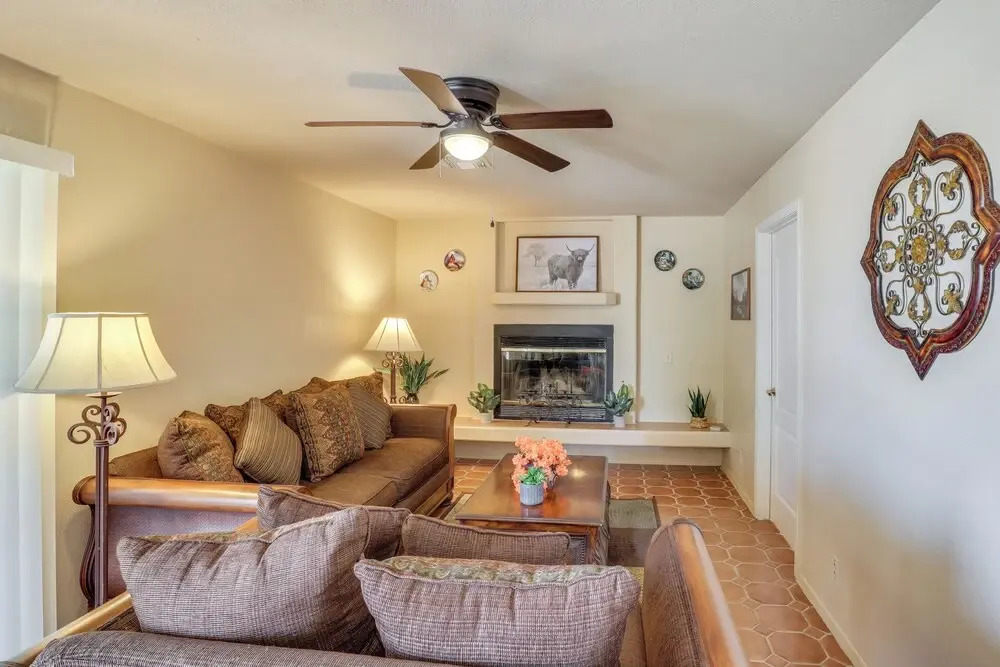 Pet-friendly Bullhead City Home ~ 2 Mi to River!