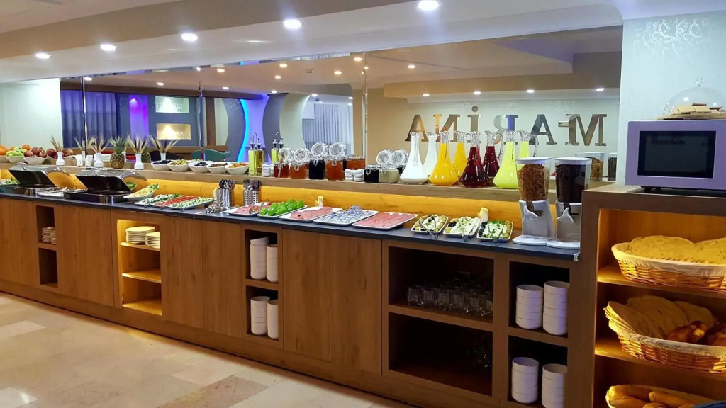 MARİNA HOTEL