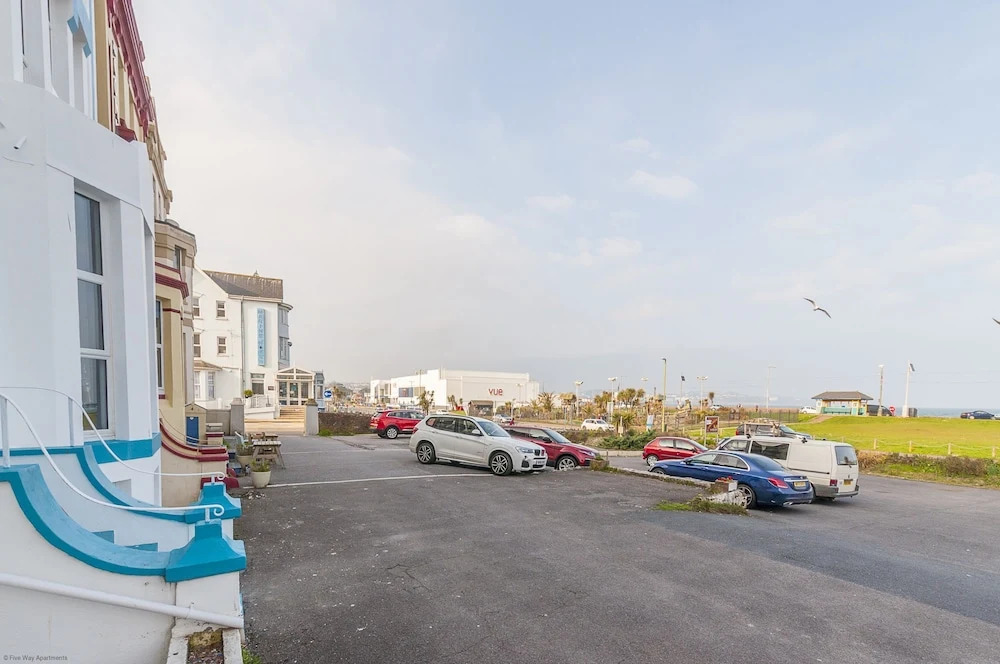 Fiveway Apartments