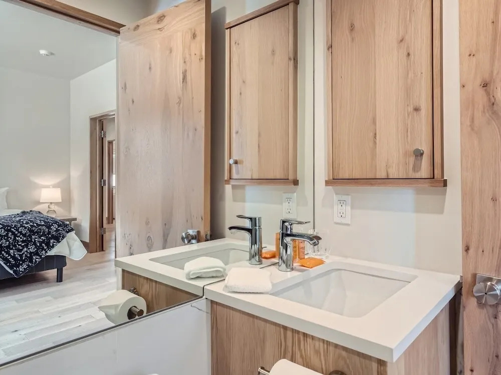 3018 Basingdale Blvd 4 Bedroom Home by RedAwning, Vail