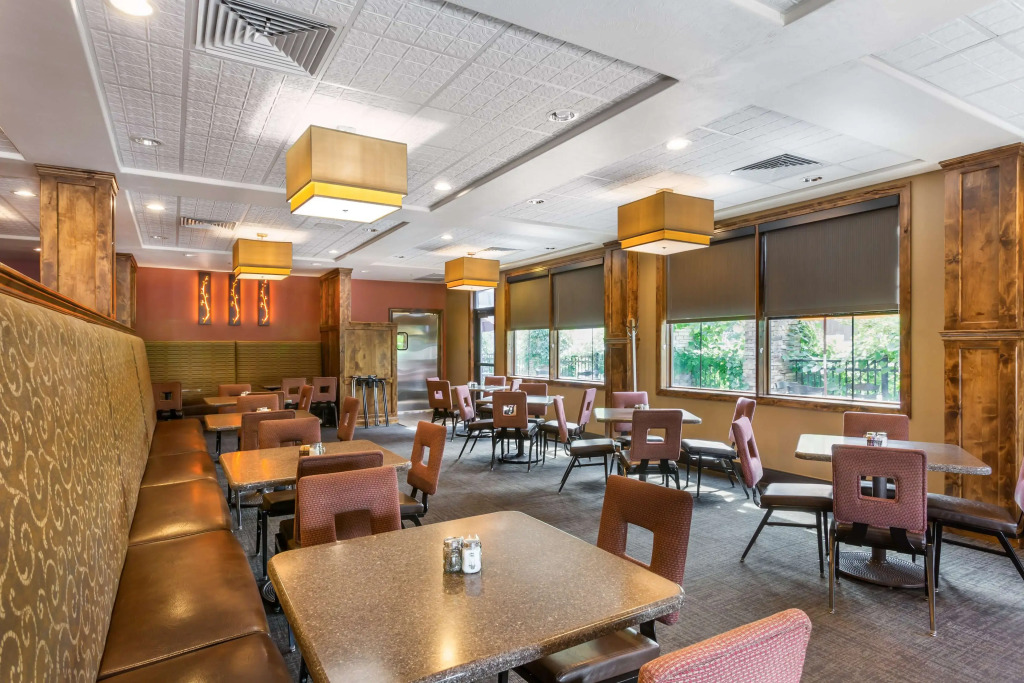 Best Western Premier Ivy Inn & Suites
