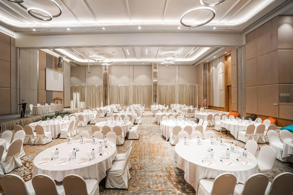 HARRIS Hotel Batam Center