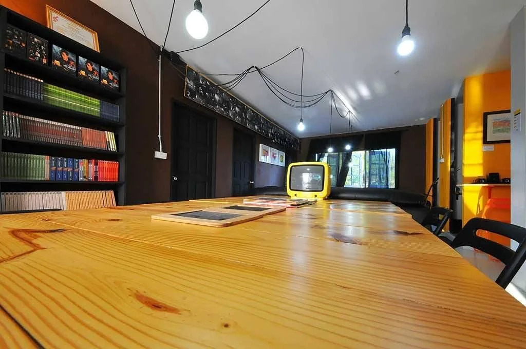 Pyat Music and Artel Guesthouse