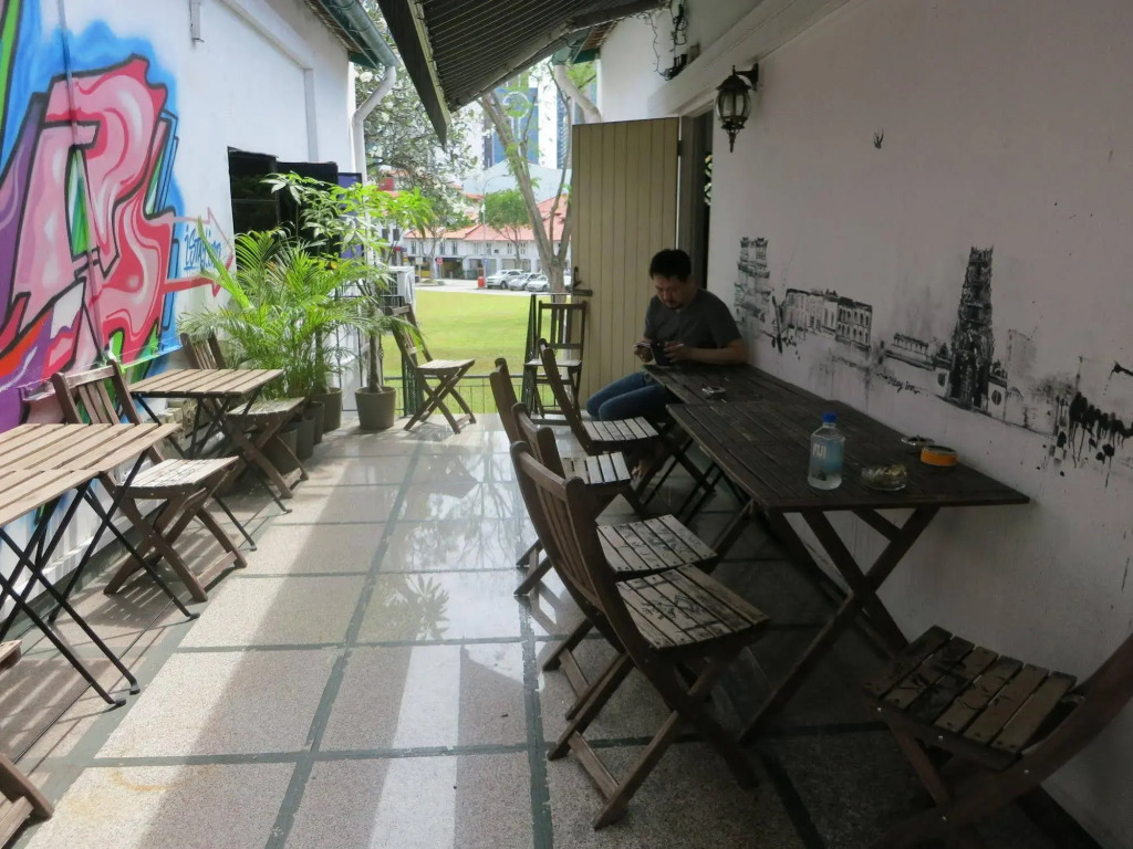 BEAT Arts Hostel at Chinatown