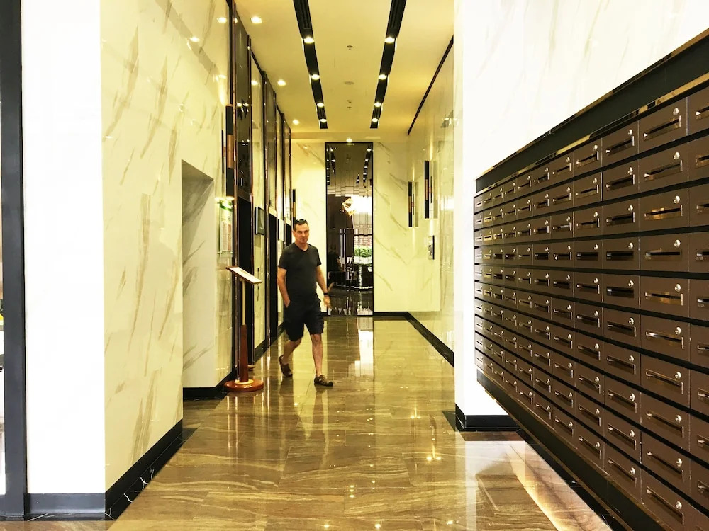 Gold Bee Apartment - the Tresor Building