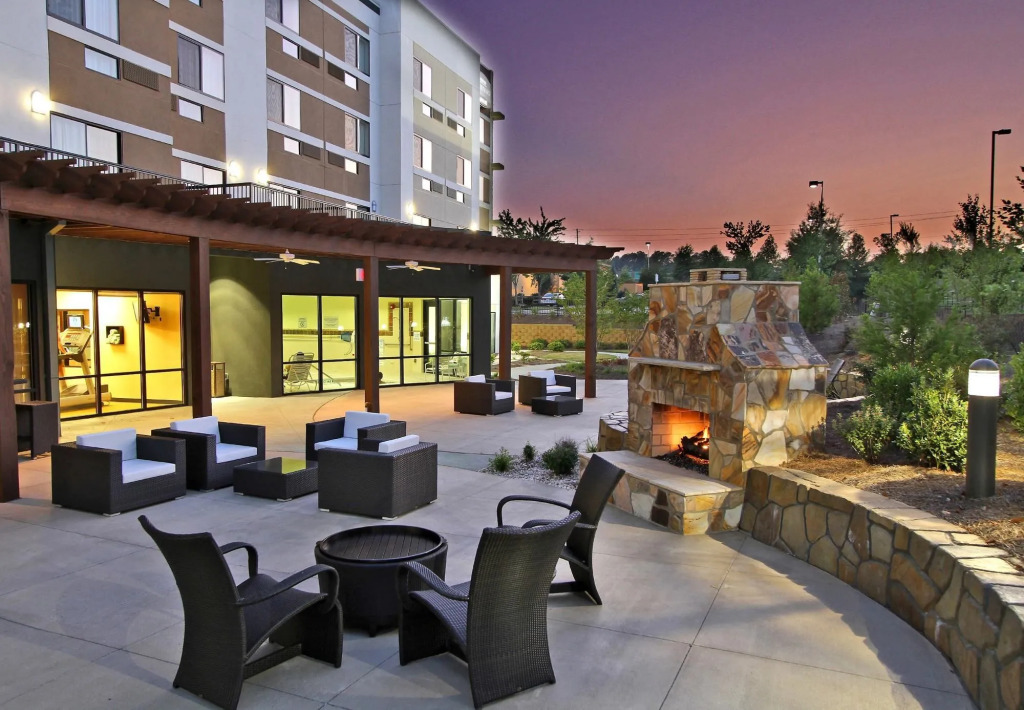 Courtyard by Marriott Raleigh North