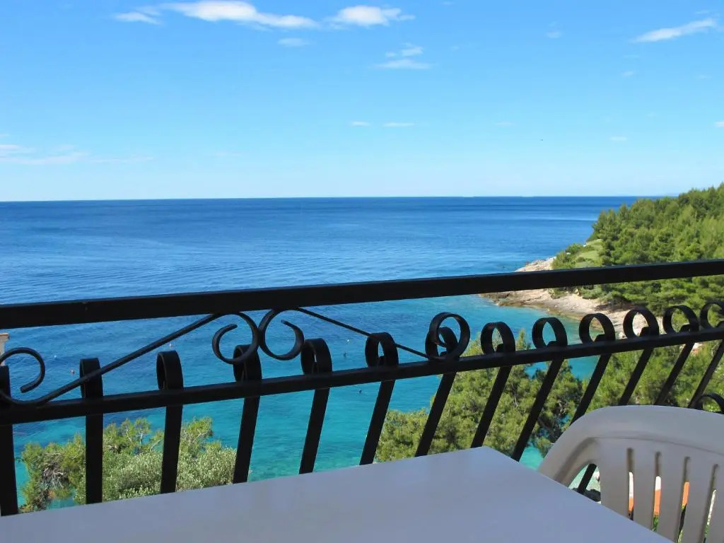 Apartments Petrovac