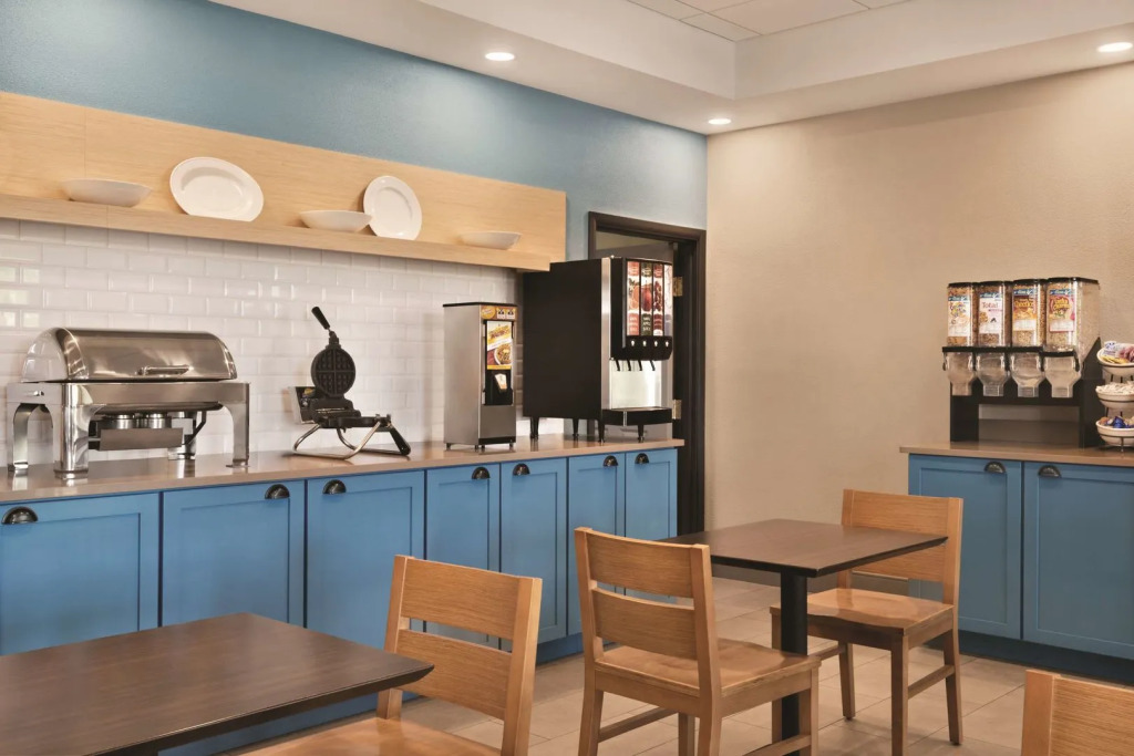 Country Inn & Suites by Radisson, Bradenton-Lakewood-Ranch, FL