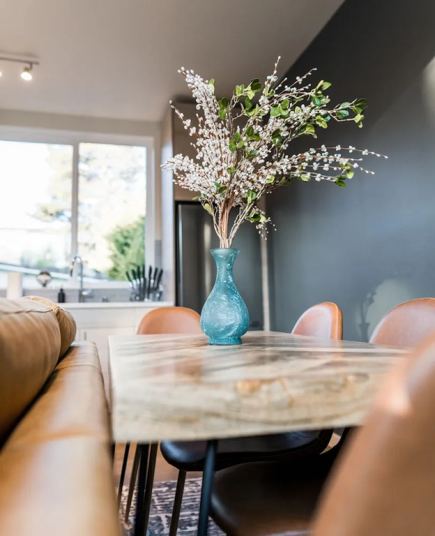 Sky Mark Lux 1 - Modern Elegance In Downtown Seattle