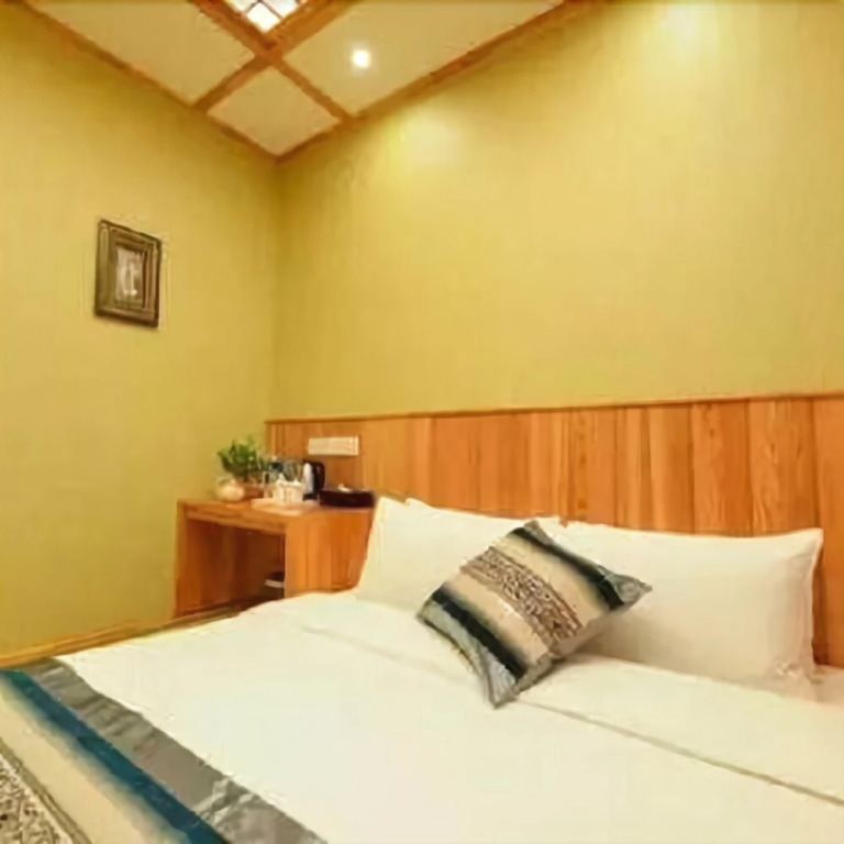 Riyueming Select Hotel