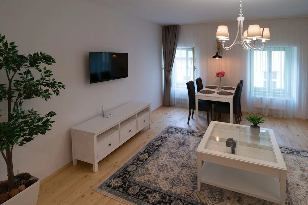 WiseOwl Apartments