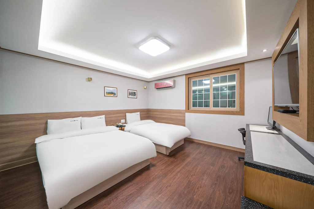 Sugar Hotel