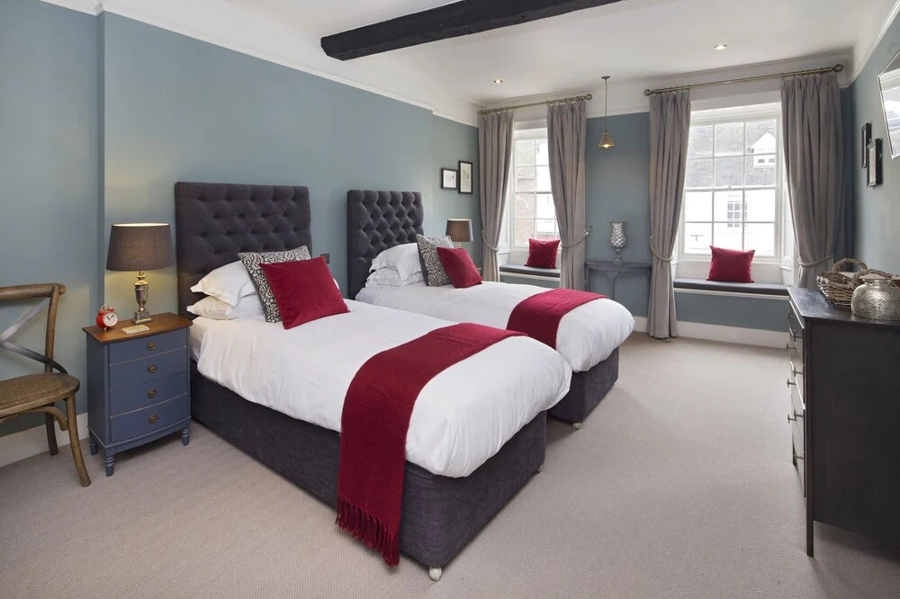 The George Townhouse