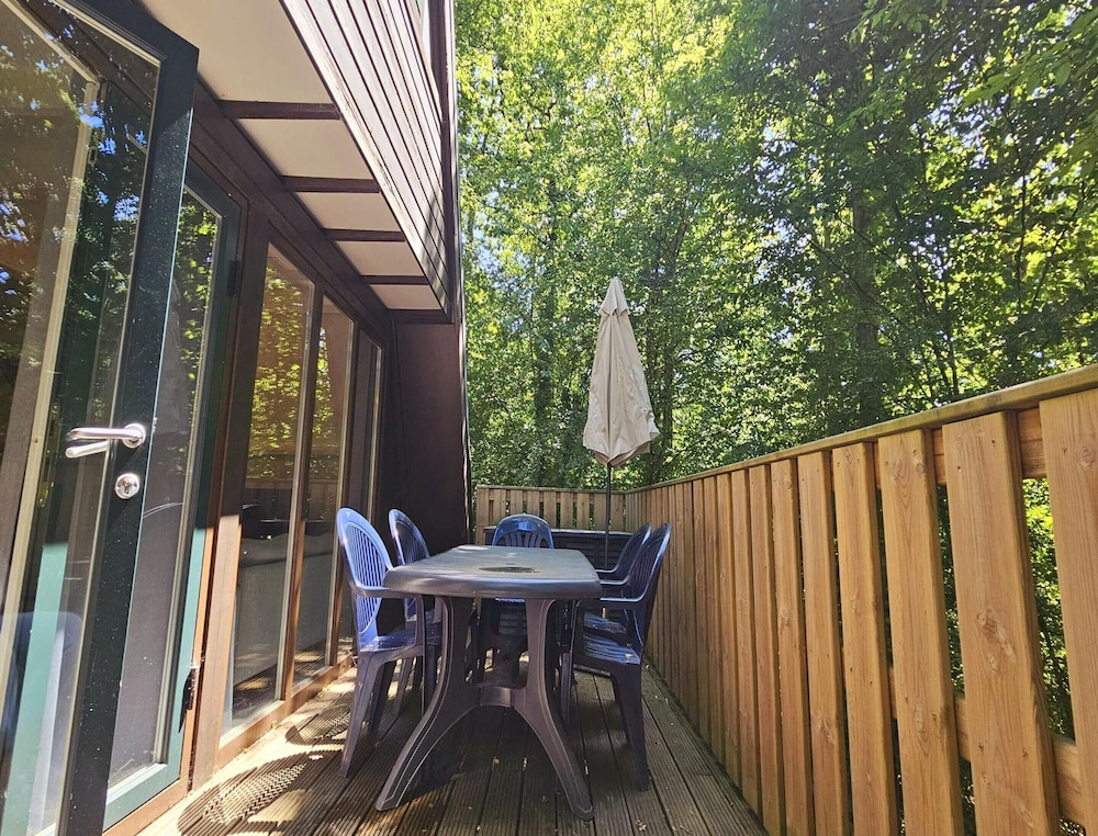 Renovated Ardennes Chalet With Patio