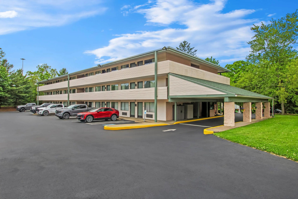 Quality Inn & Suites Gibsonia - Pittsburgh North