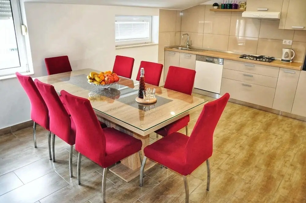 Apartment Doni