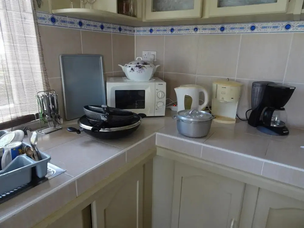 Apartment With 2 Bedrooms in Pereybere, With Shared Pool and Enclosed Garden Near the Beach