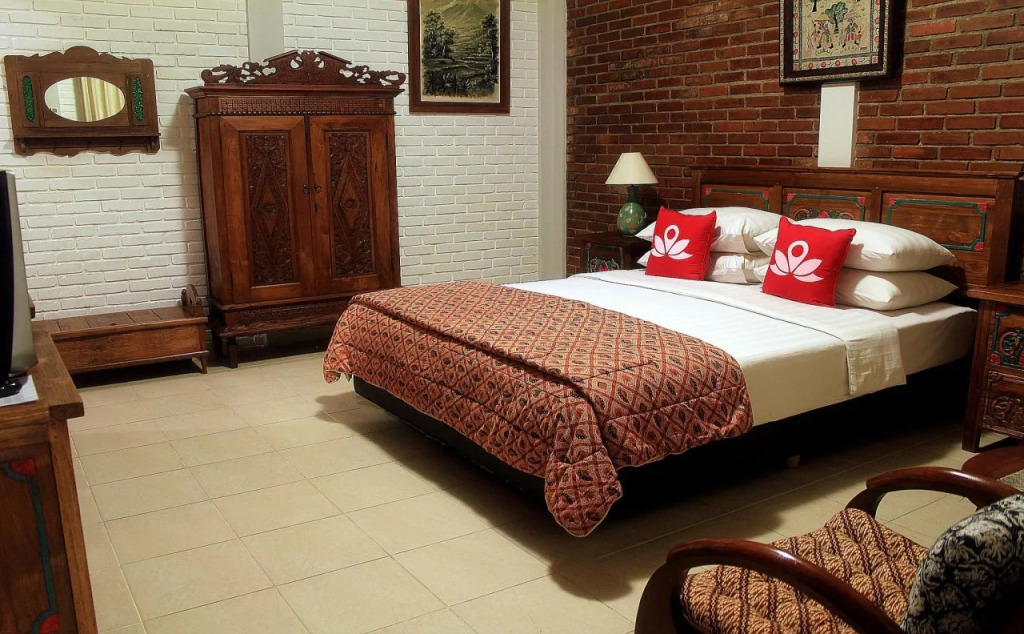 Reddoorz Plus Near Politeknik Negeri Bandung
