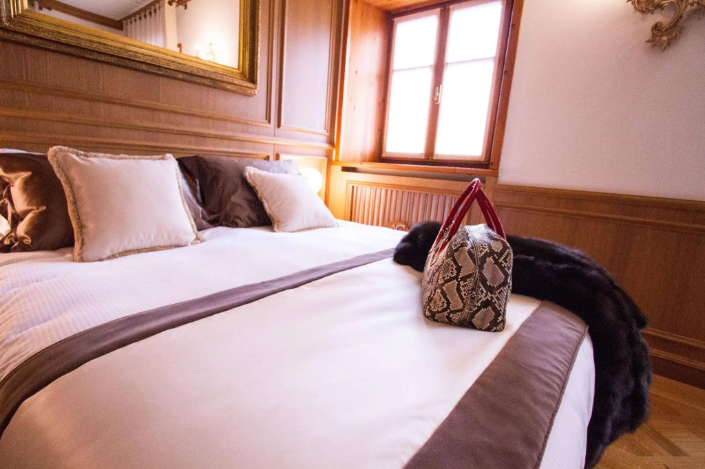 Ambra Cortina Luxury&Fashion Hotel
