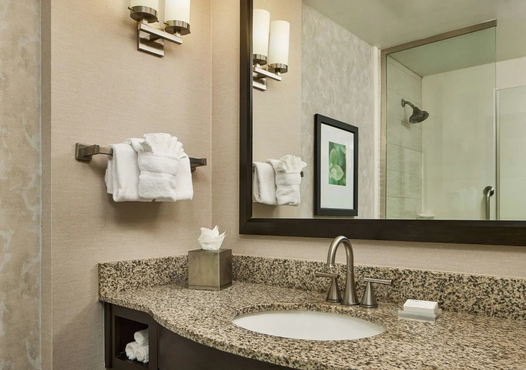 Hilton Garden Inn Nashville Downtown Convention Center