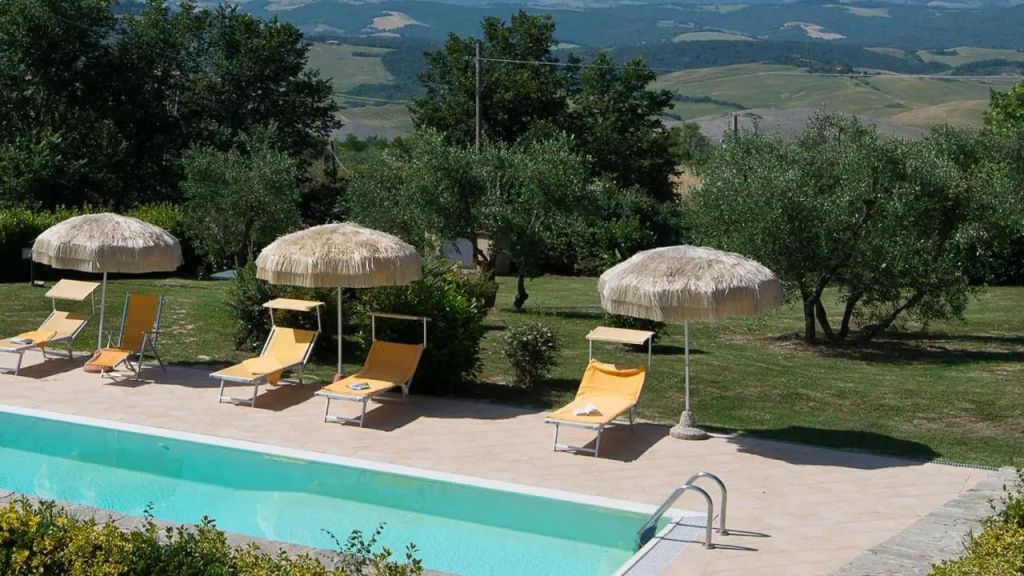 PERUCCIO 4, Emma Villas