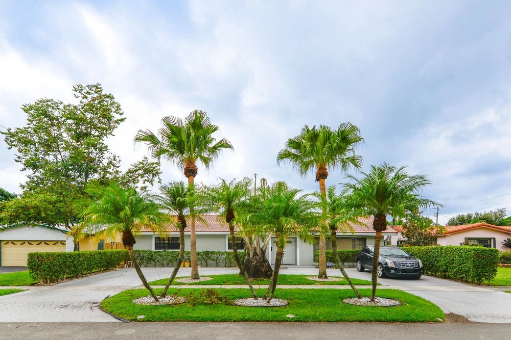 Great 3BR family house. Pool n Billiards