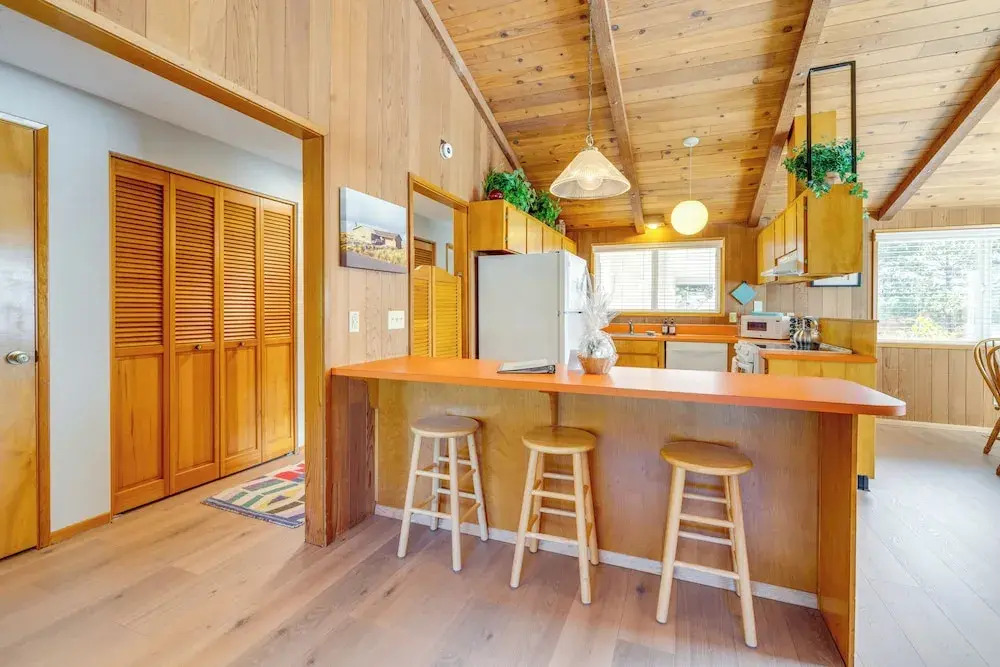1/8 Mi to Neskowin Beach! Cozy Oregon Coast Home