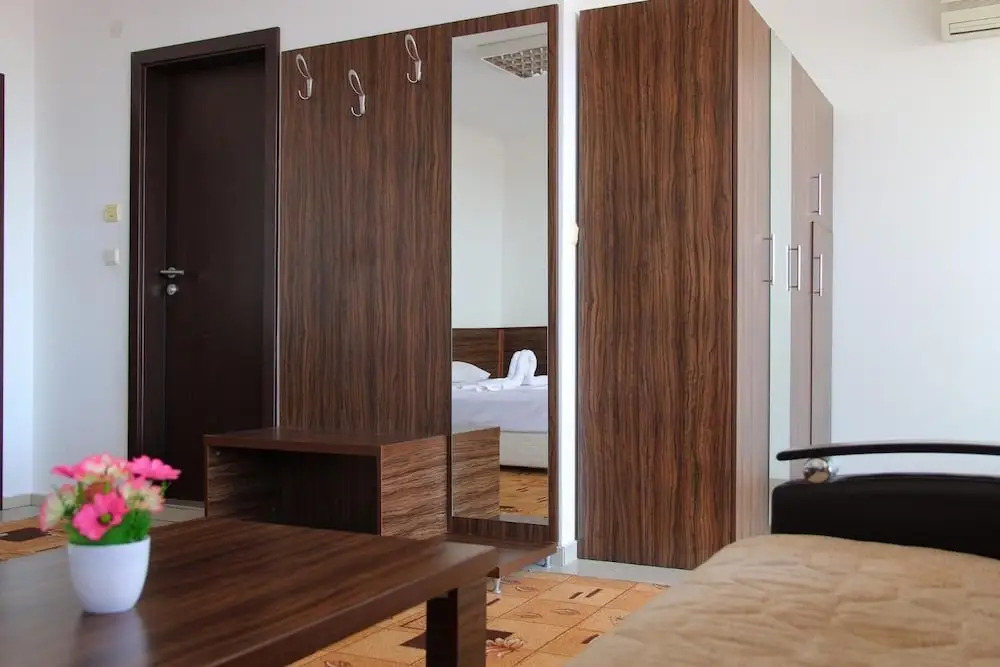 Hostel Coral City