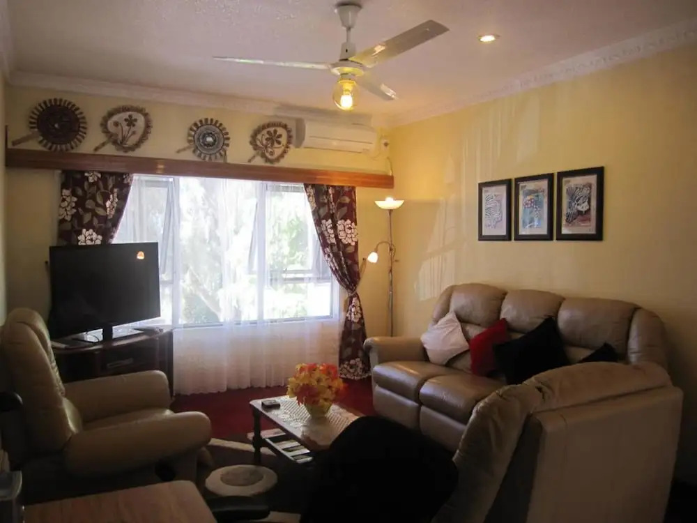 Captain Cook Apartments