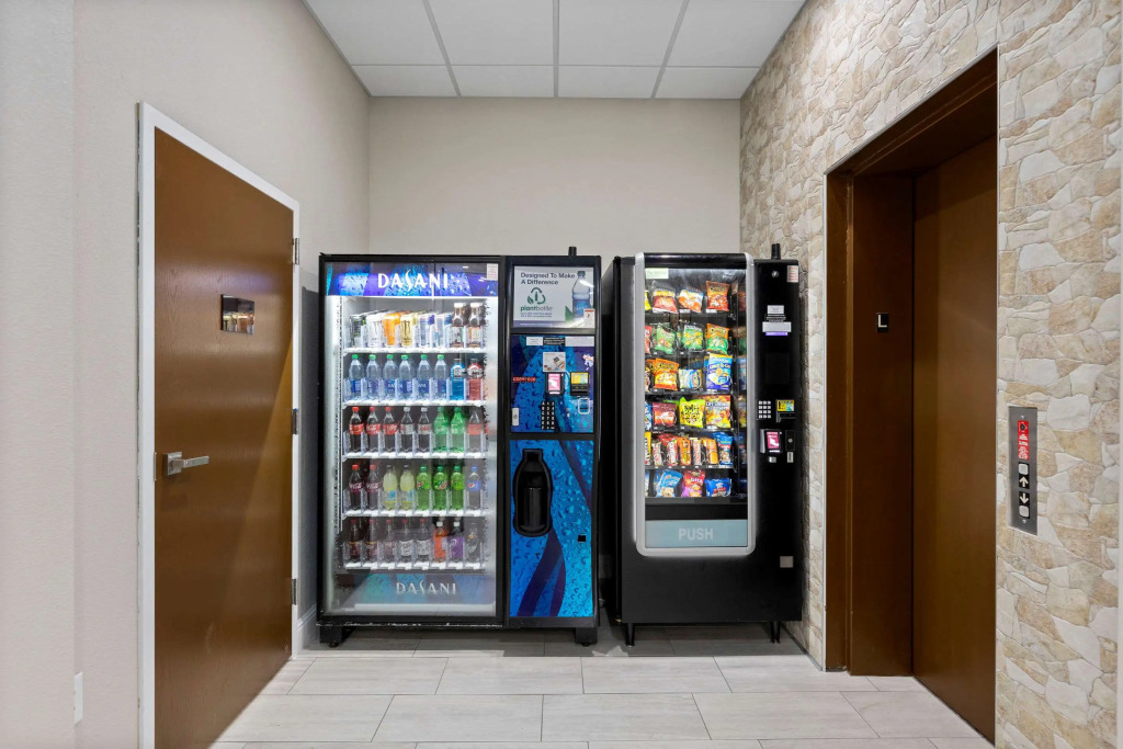 Comfort Inn & Suites Hazelwood - St Louis