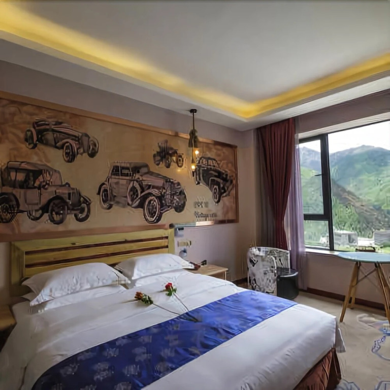 Zhaxi Zhuomu Hotel