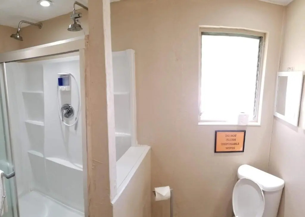 INN LEATHER GUEST HOUSE-GAY MALE ONLY