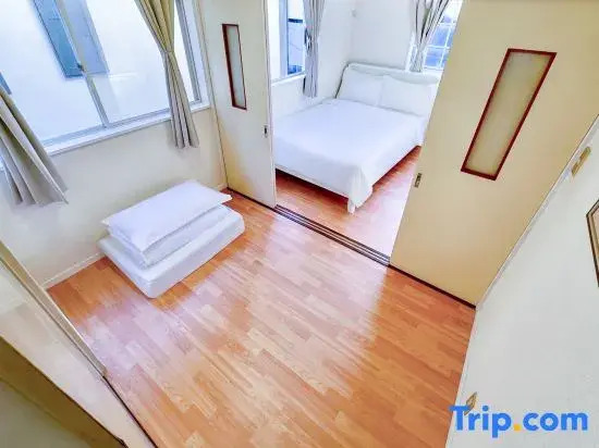 Private Villa Stay – 4BR House, Max 10 Guests, 8-min to Station, 10-min to Ikebukuro, 13-min to Ueno