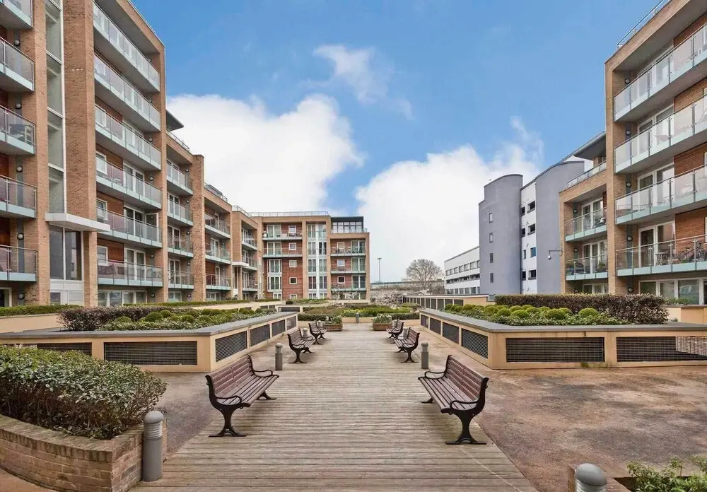 Nest Easy - Nine Elms