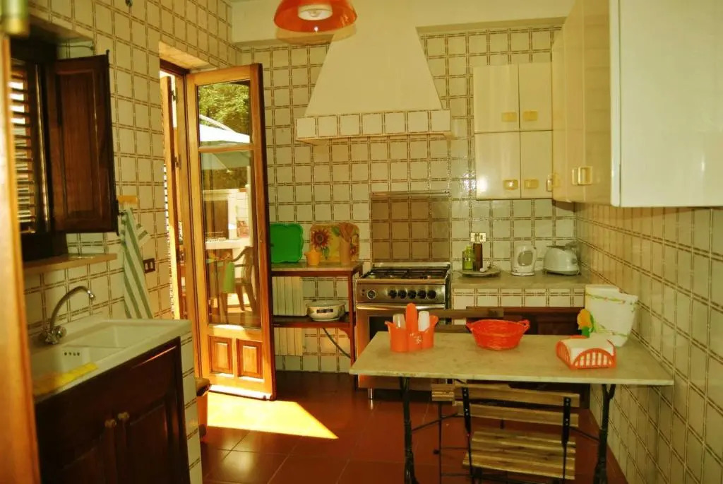 Apartment with 2 bedrooms in Palermo with enclosed garden and WiFi 800 m from the beach