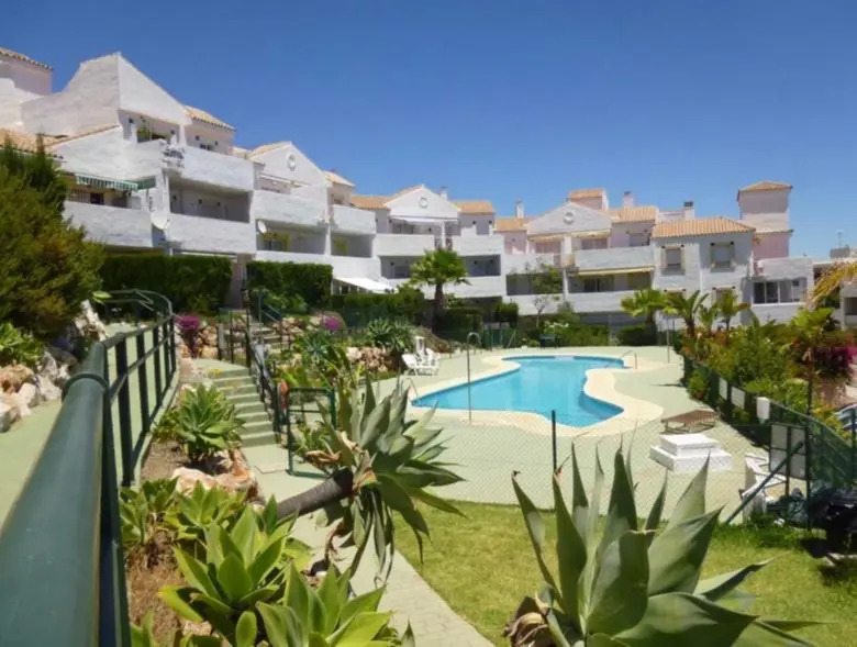 CT 129 - Colina of Riviera - Pool & Garden